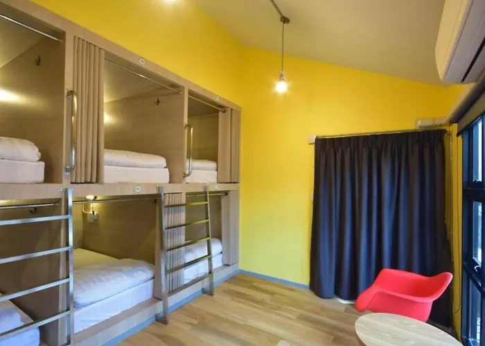 Hostel Silom Box *