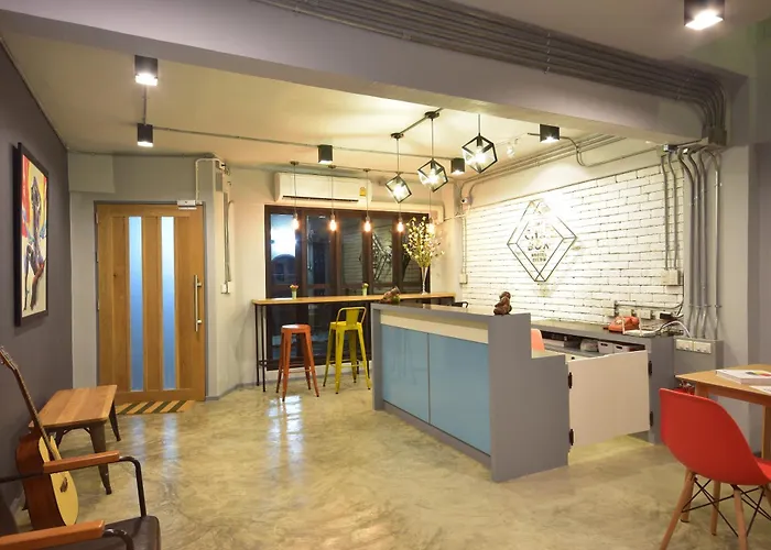 Hostel Silom Box
