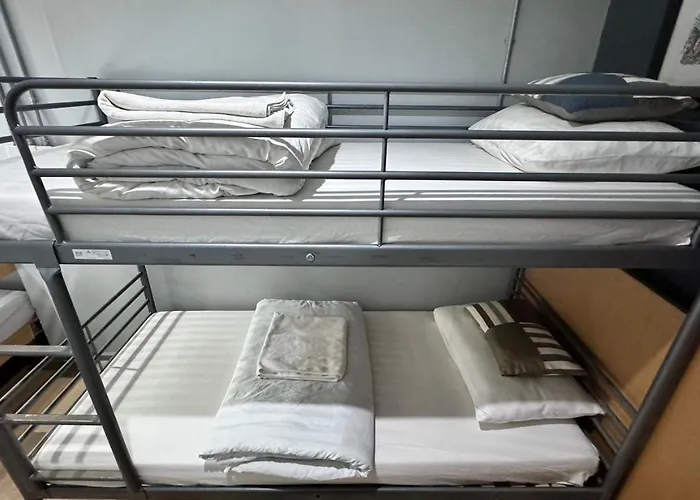 Silom Box Hostel *