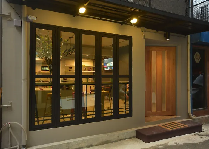 Silom Box Hostel